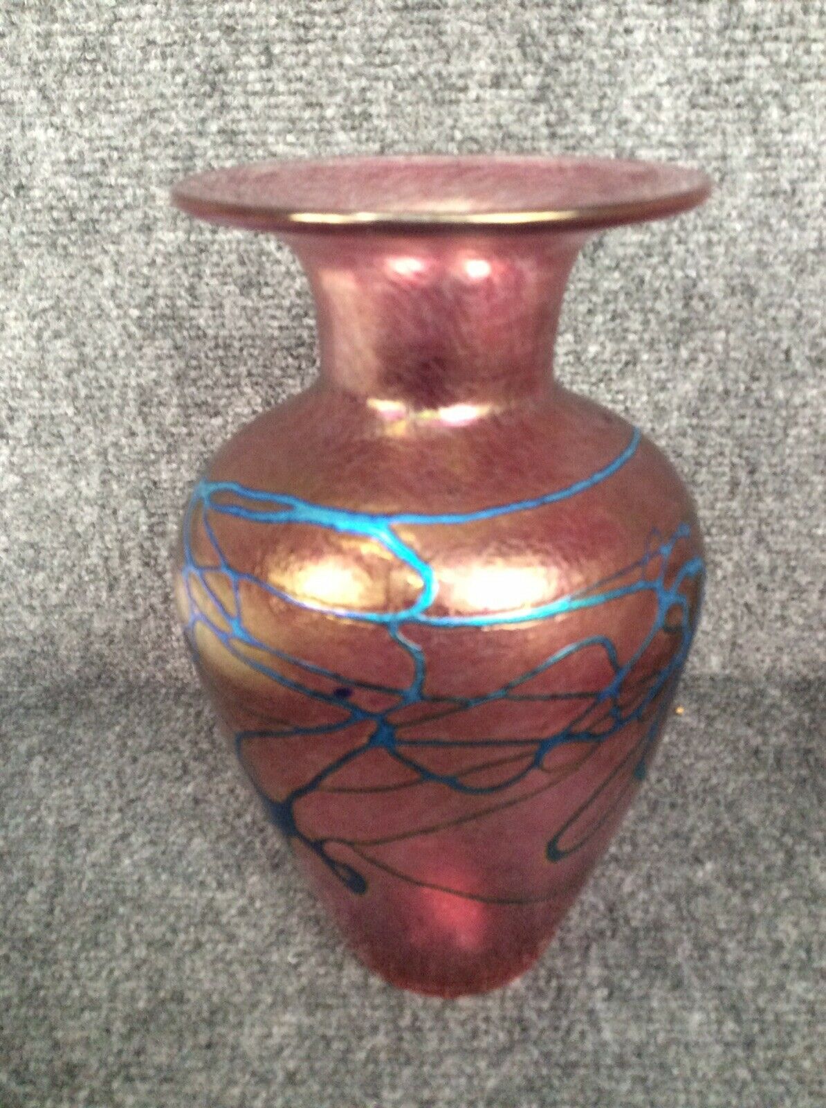 Beautiful Robert Held Canada pink blue art glass vase