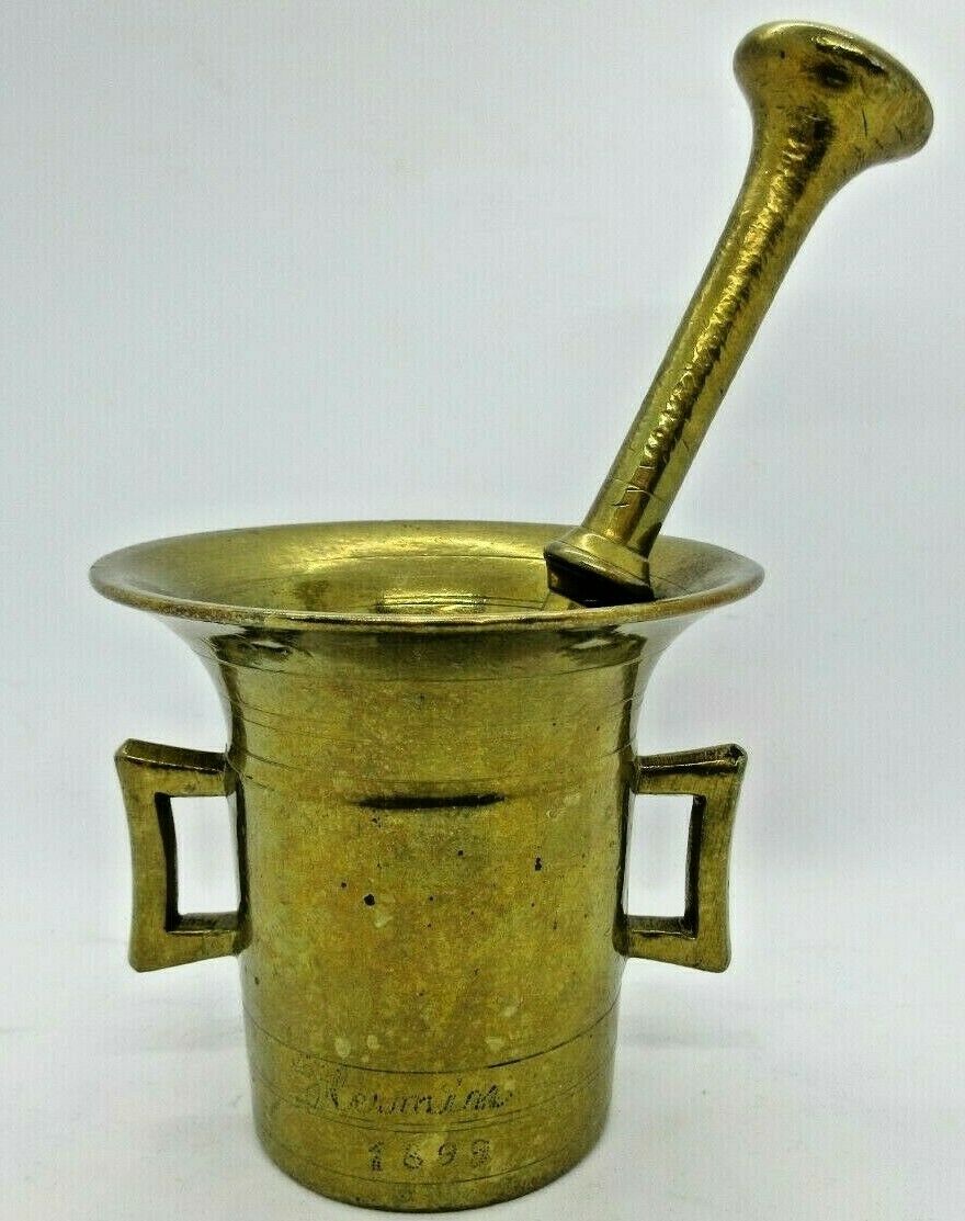 ANTIQUE BRASS MORTAR AND PESTLE DATED 1899