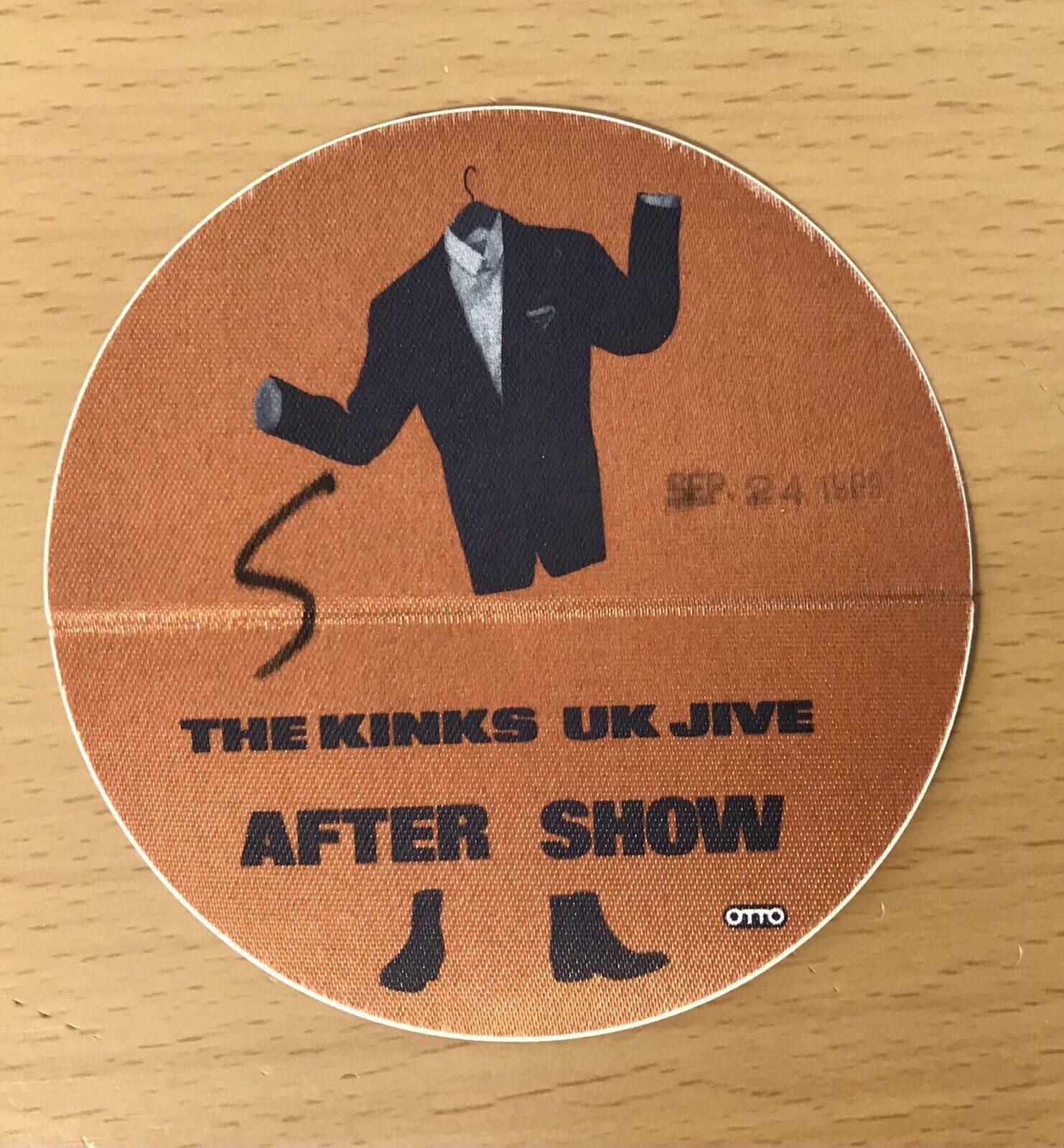 1989 THE KINKS UK JIVE TOUR CLEVELAND MUSIC HALL CONCERT BACKSTAGE PASS DAVIES