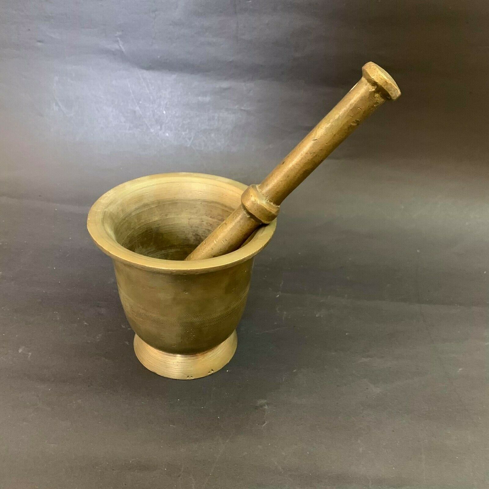 Antique Heavy Large Solid Brass Mortar And Pestle Pharmacy Apothecary 3.9